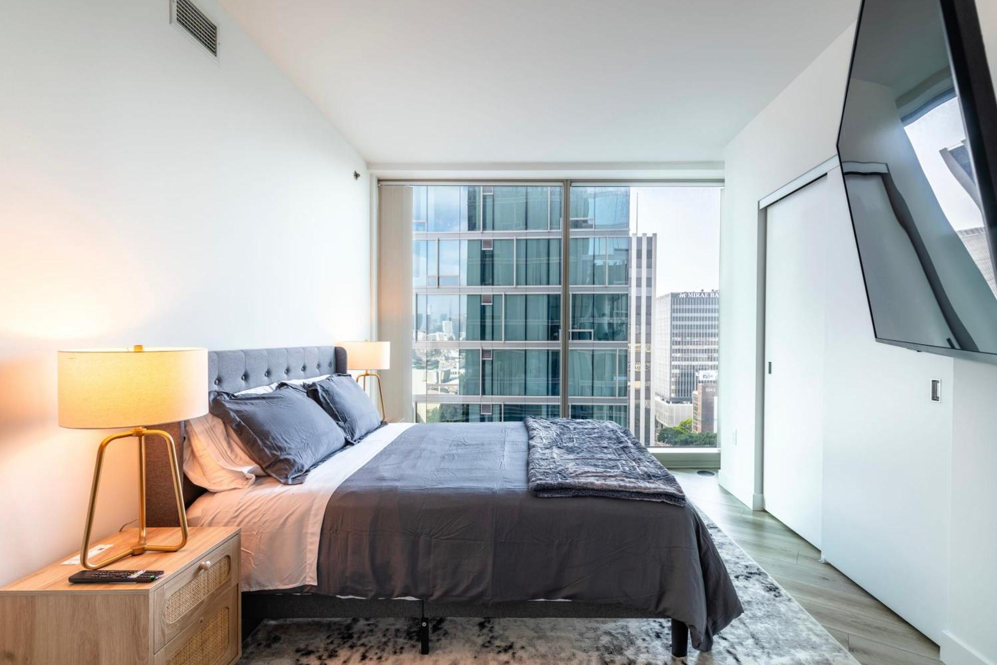 2br Luxury Highrise Hollywood Appartement *